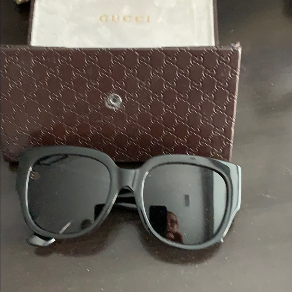 Authentic Gucci - Picture 2 of 2